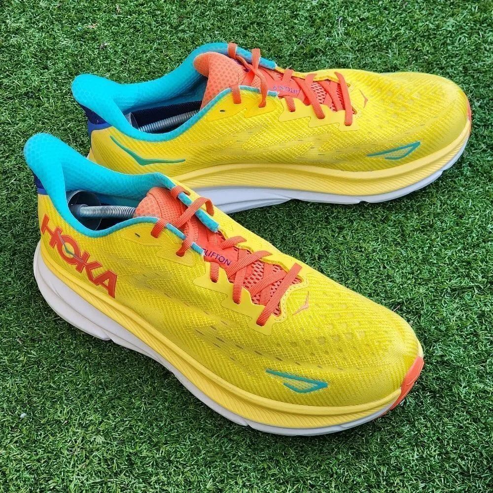 HOKA CLIFTON 9 - Mens Atheltic Shoes - SIZE 12.5D